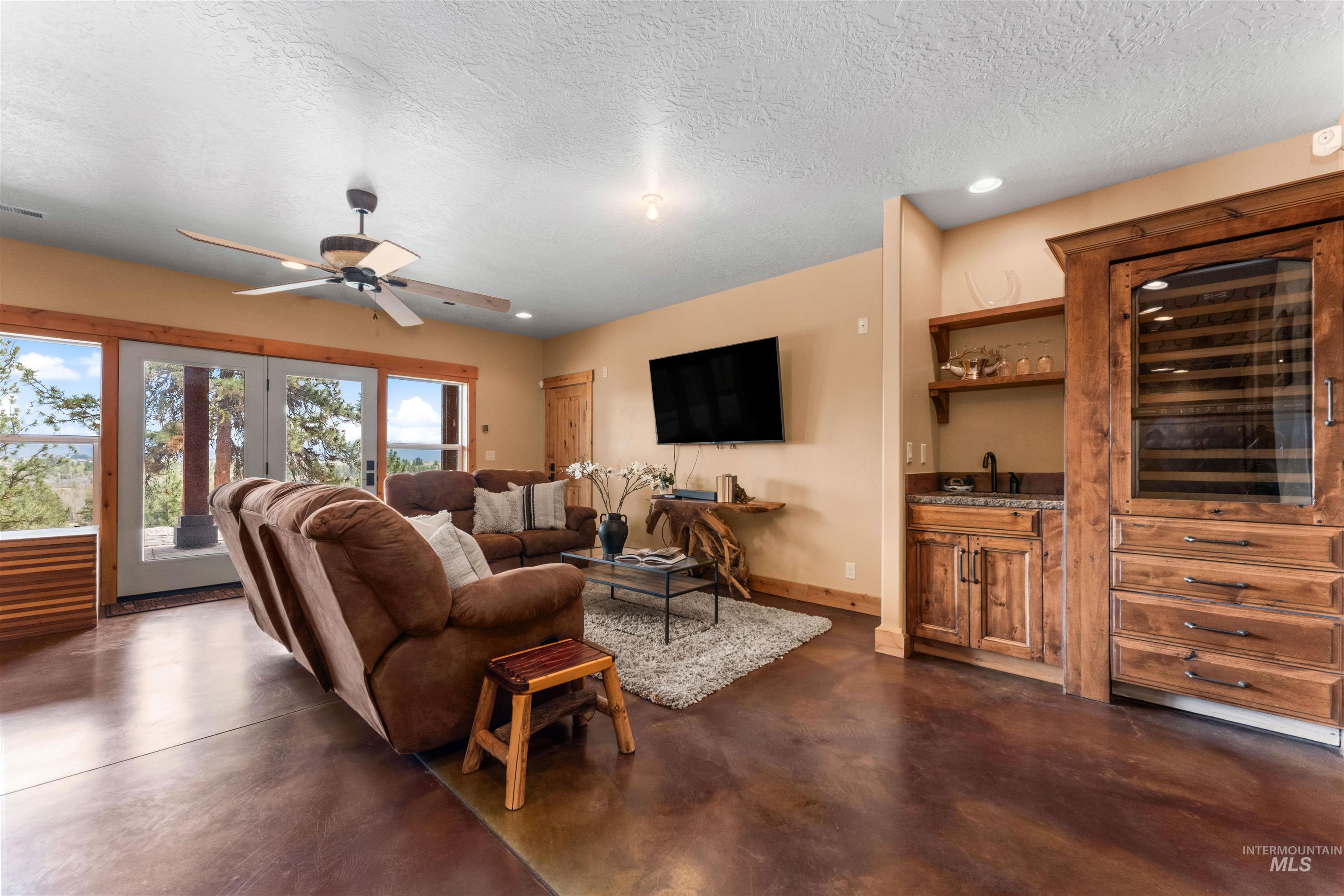 450 Blackhawk Lake Dr, McCall, Idaho 83638, 6 Bedrooms, 5.5 Bathrooms, Residential For Sale, Price $2,497,000, 98986163