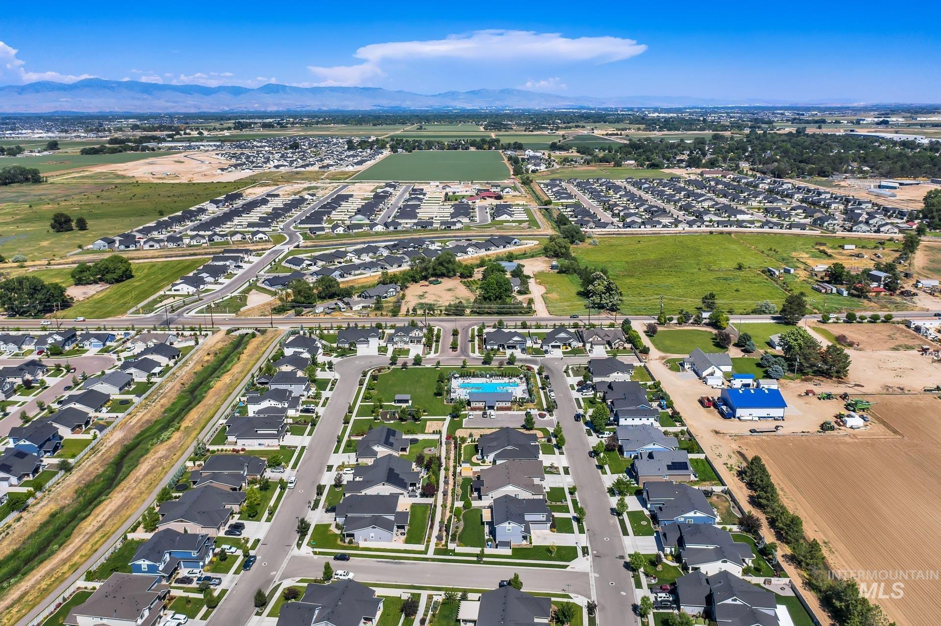 6127 E Path Dr, Nampa, Idaho 83687, 3 Bedrooms, 2 Bathrooms, Residential For Sale, Price $539,999,MLS 98986165