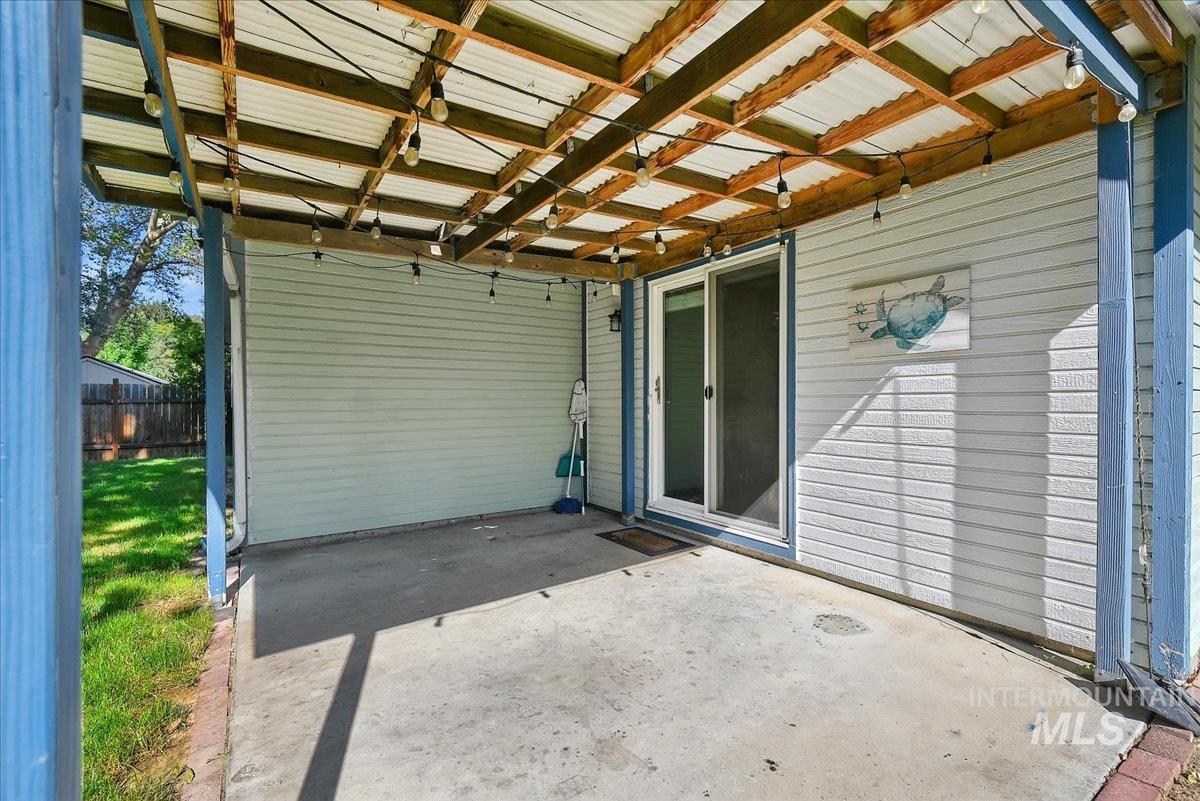 9215 W Preece St, Boise, Idaho 83704, 3 Bedrooms, 2 Bathrooms, Residential For Sale, Price $399,900, 98986166