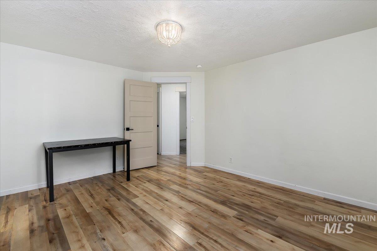 9215 W Preece St, Boise, Idaho 83704, 3 Bedrooms, 2 Bathrooms, Residential For Sale, Price $399,900, 98986166