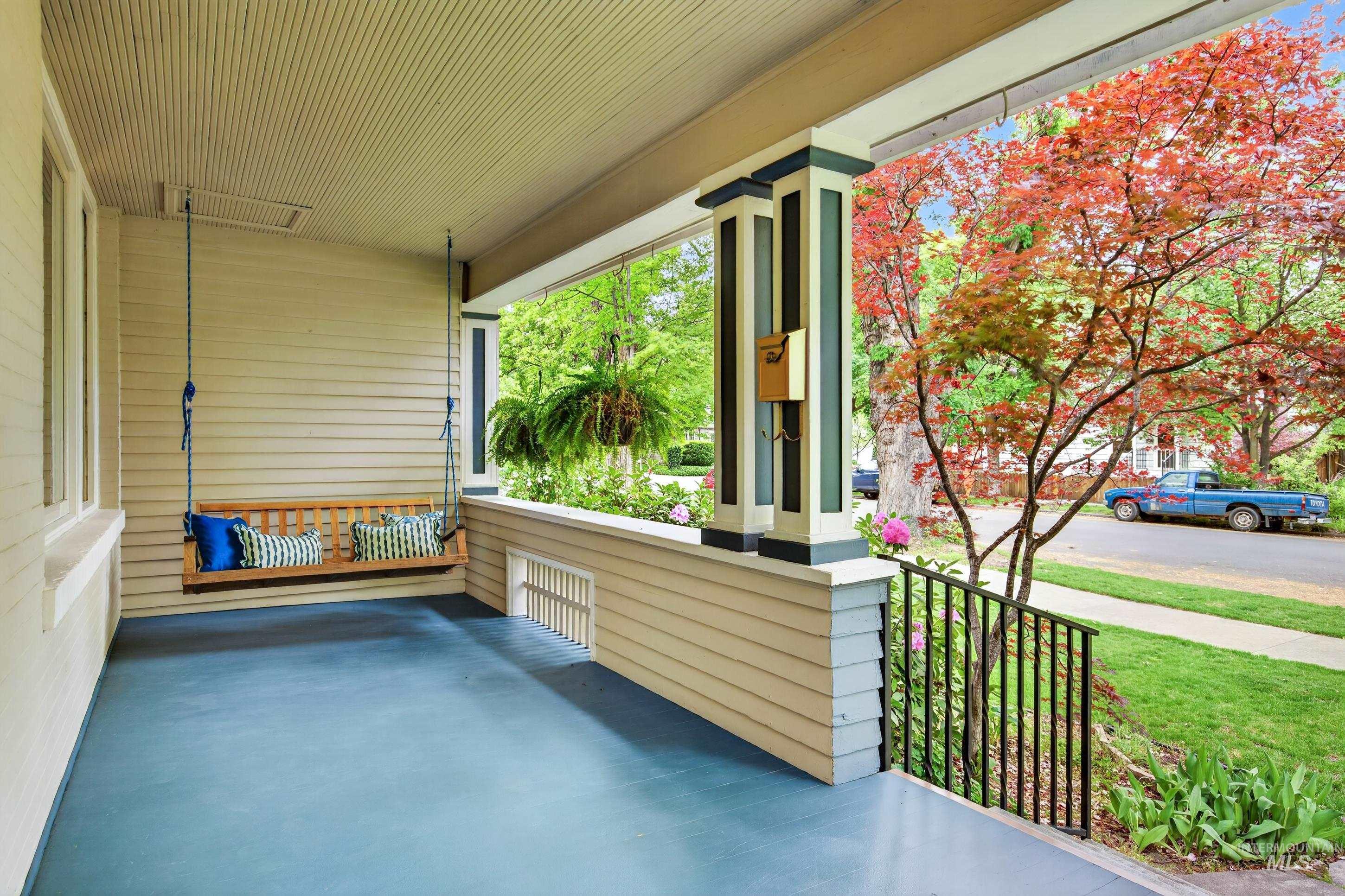 1110 N 6th Street, Boise, Idaho 83702, 4 Bedrooms, 3 Bathrooms, Residential For Sale, Price $1,100,000, 98986167