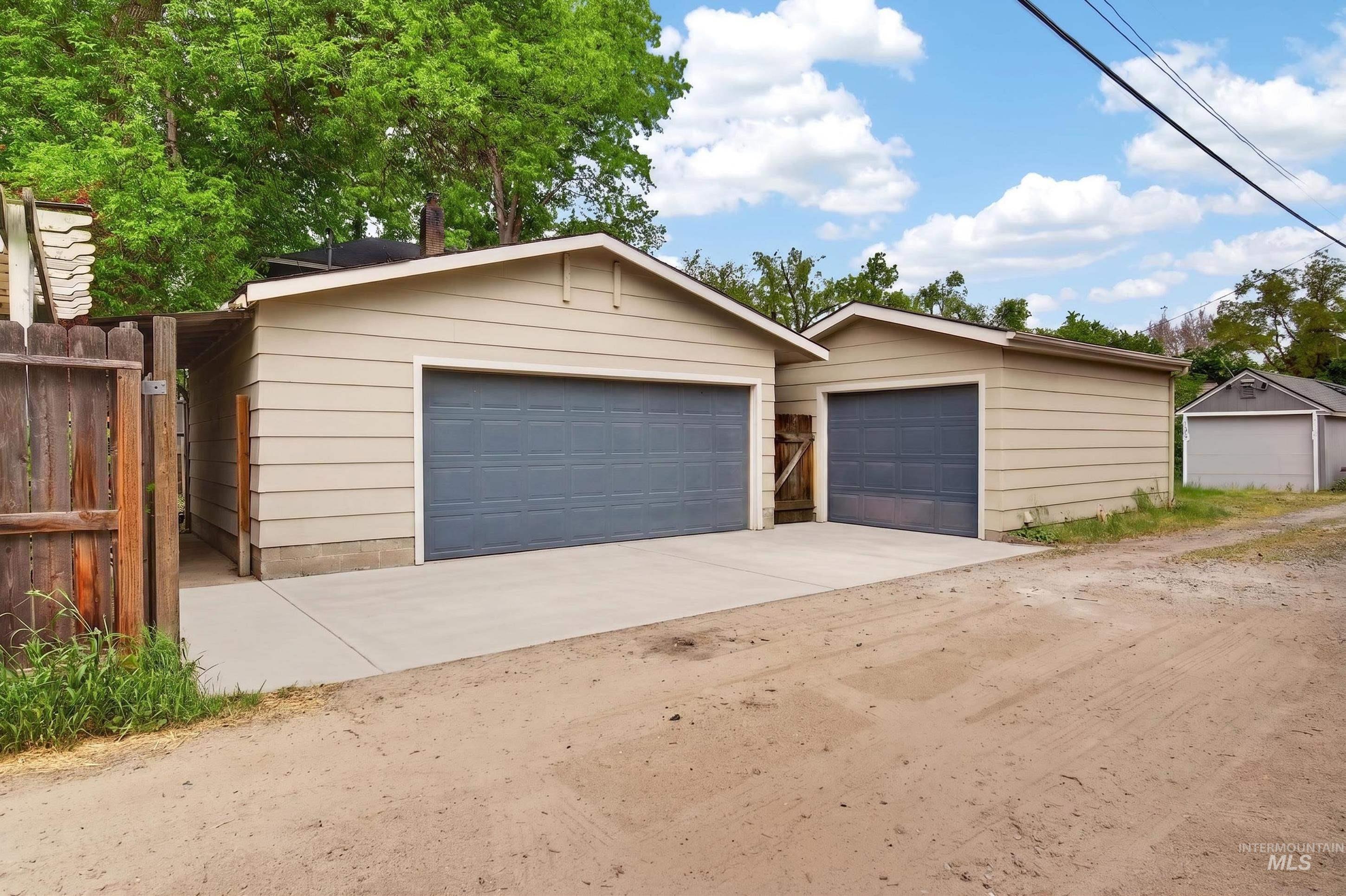 1110 N 6th Street, Boise, Idaho 83702, 4 Bedrooms, 3 Bathrooms, Residential For Sale, Price $1,100,000, 98986167