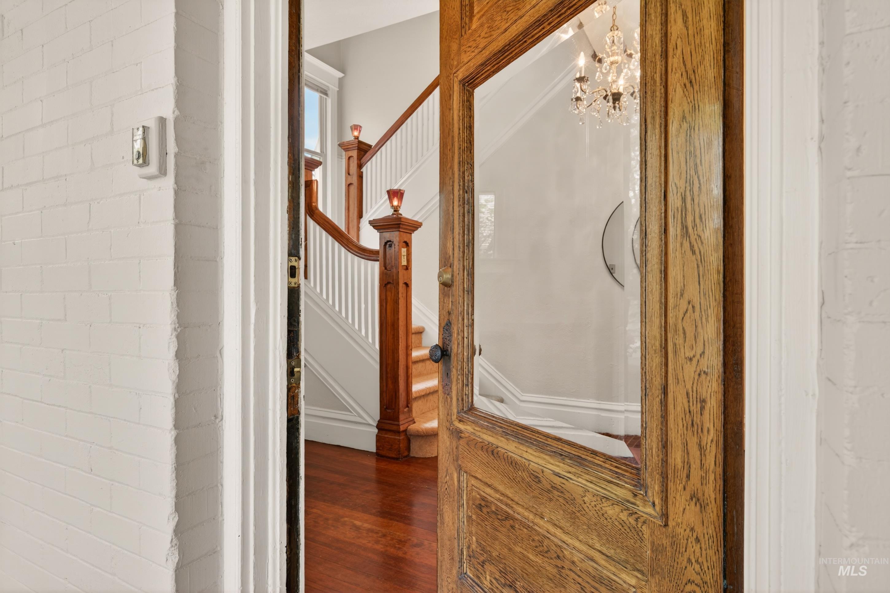 1110 N 6th Street, Boise, Idaho 83702, 4 Bedrooms, 3 Bathrooms, Residential For Sale, Price $1,100,000, 98986167