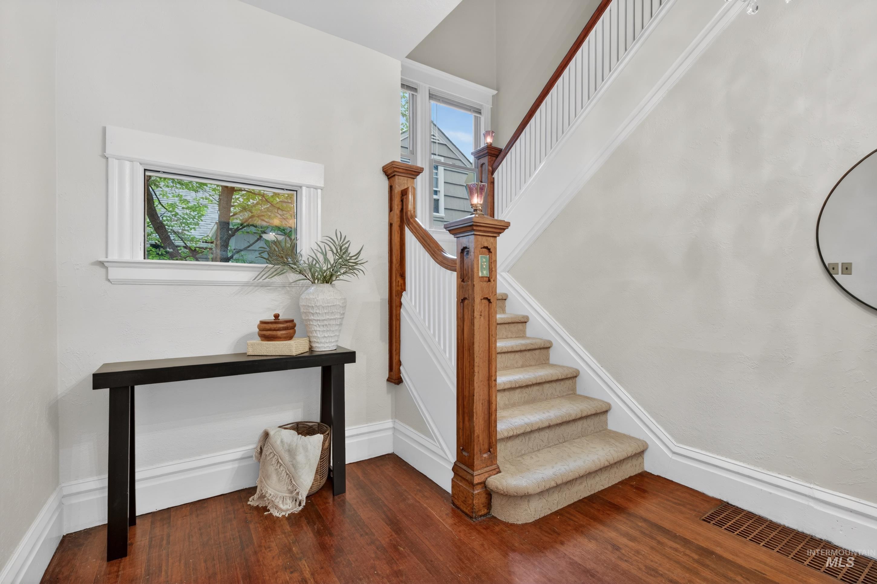1110 N 6th Street, Boise, Idaho 83702, 4 Bedrooms, 3 Bathrooms, Residential For Sale, Price $1,100,000, 98986167
