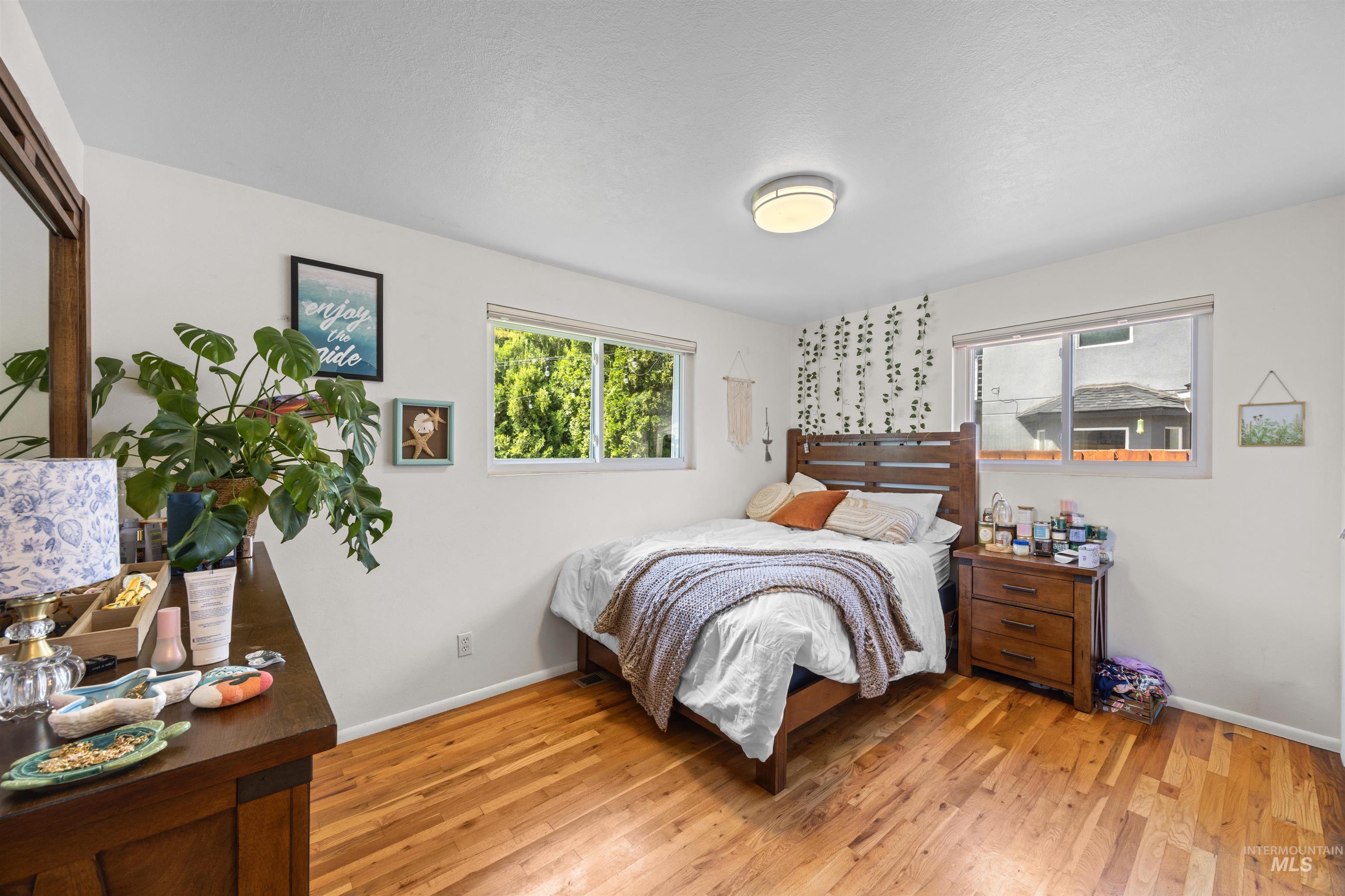 1929 W Bedford, Boise, Idaho 83705, 3 Bedrooms, 2 Bathrooms, Residential For Sale, Price $550,000,MLS 98986170
