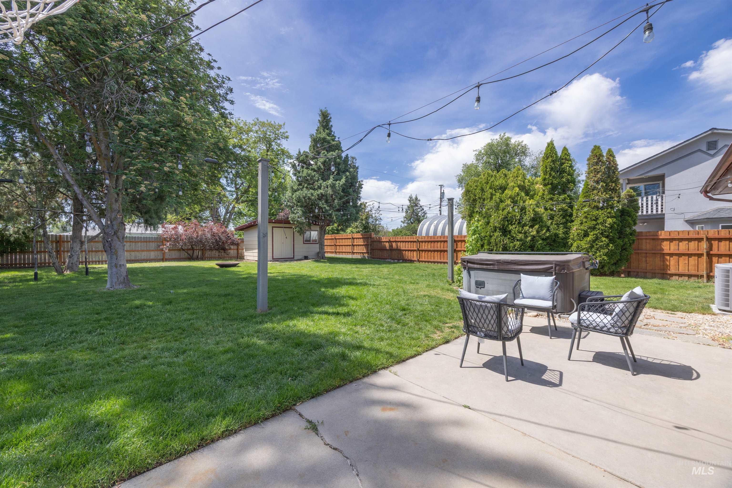 1929 W Bedford, Boise, Idaho 83705, 3 Bedrooms, 2 Bathrooms, Residential For Sale, Price $550,000,MLS 98986170