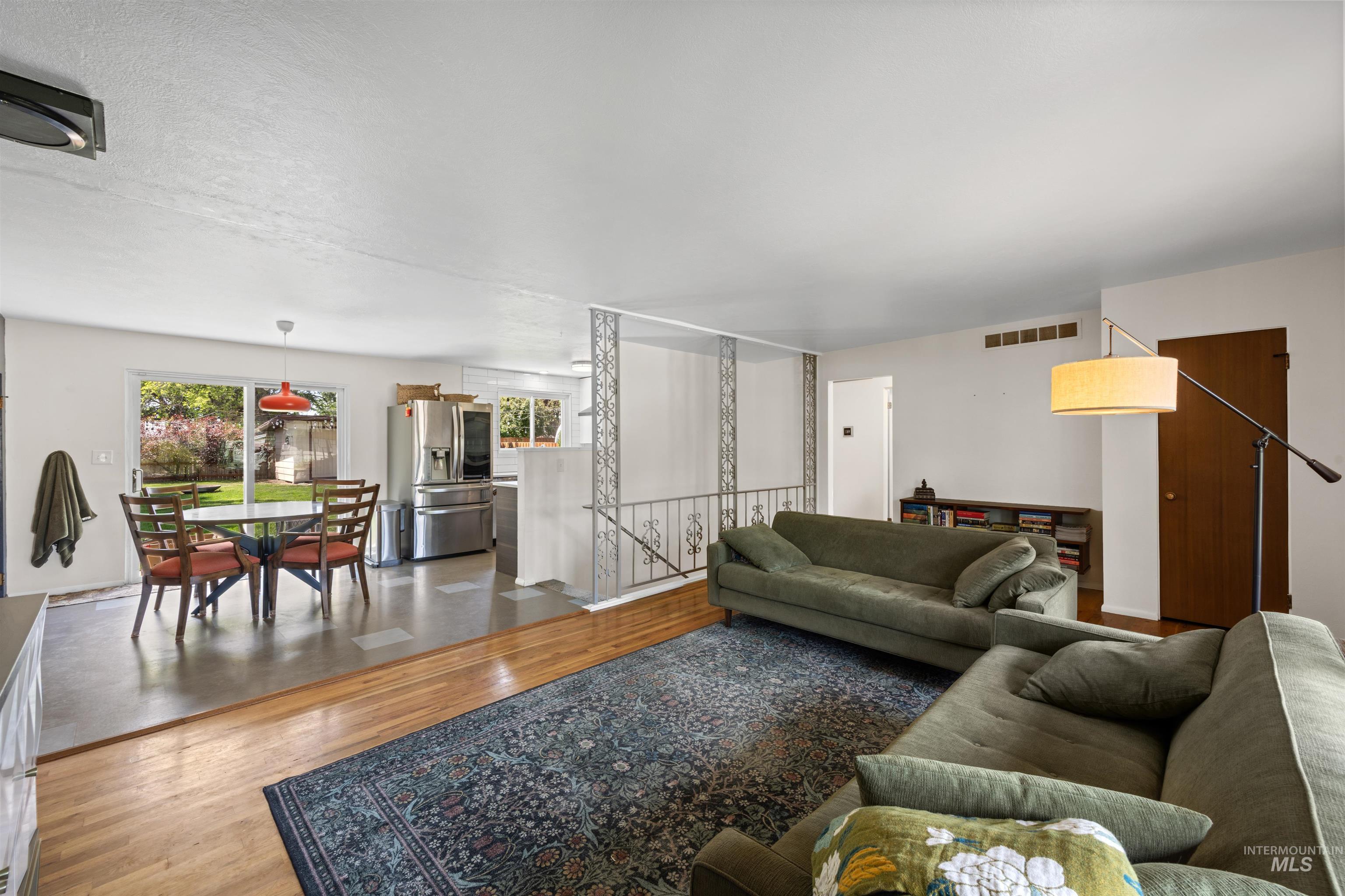 1929 W Bedford, Boise, Idaho 83705, 3 Bedrooms, 2 Bathrooms, Residential For Sale, Price $550,000,MLS 98986170