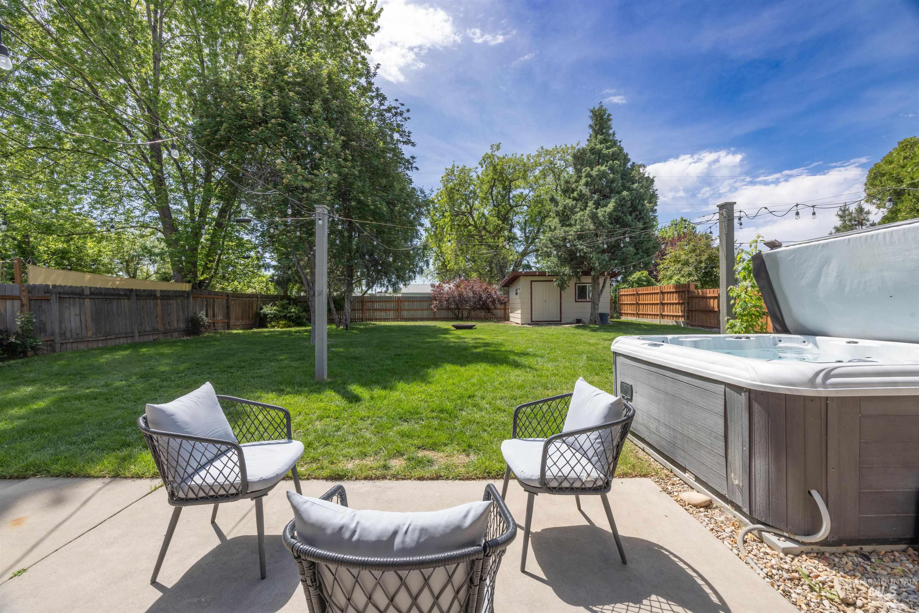 1929 W Bedford, Boise, Idaho 83705, 3 Bedrooms, 2 Bathrooms, Residential For Sale, Price $550,000,MLS 98986170