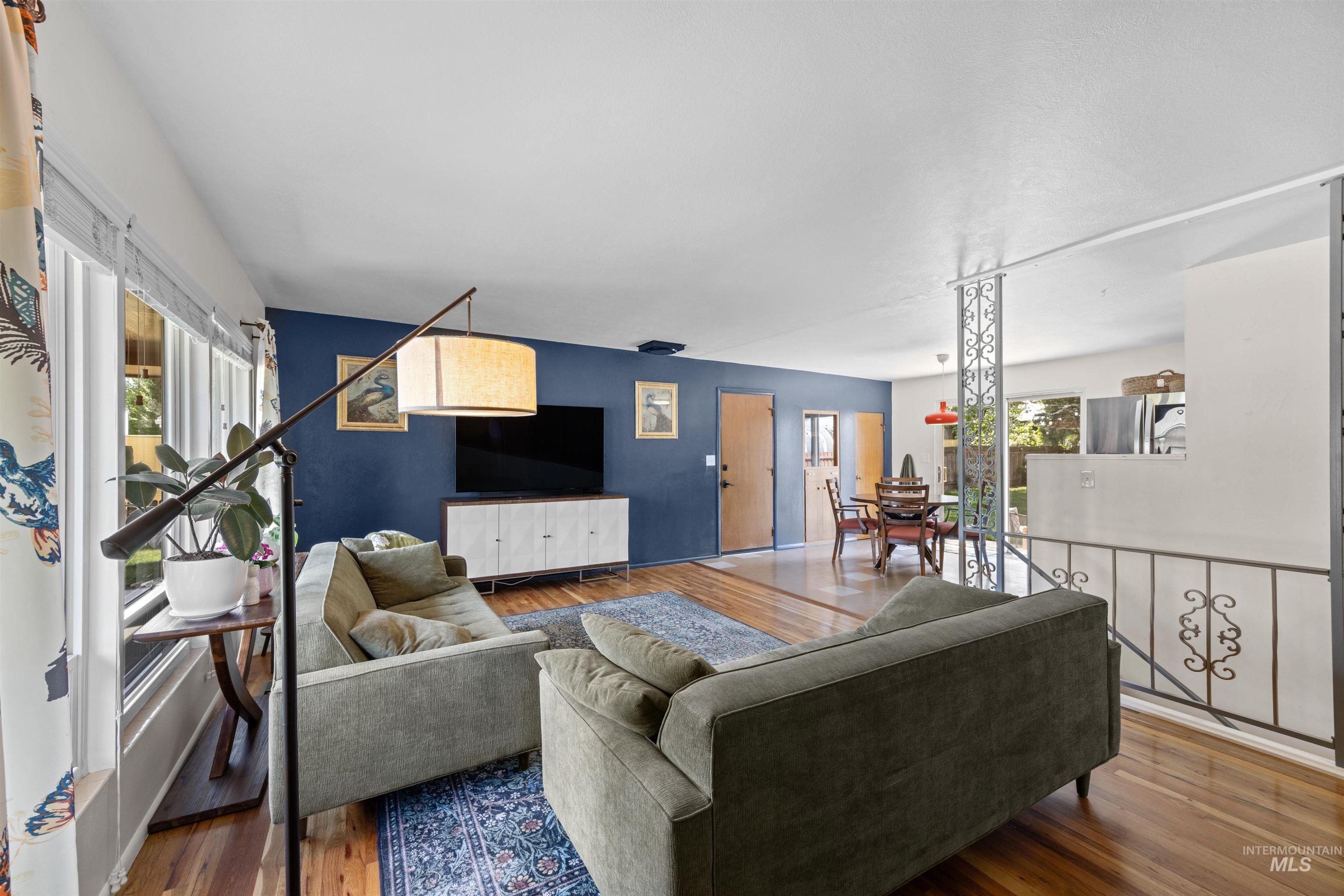 1929 W Bedford, Boise, Idaho 83705, 3 Bedrooms, 2 Bathrooms, Residential For Sale, Price $550,000,MLS 98986170
