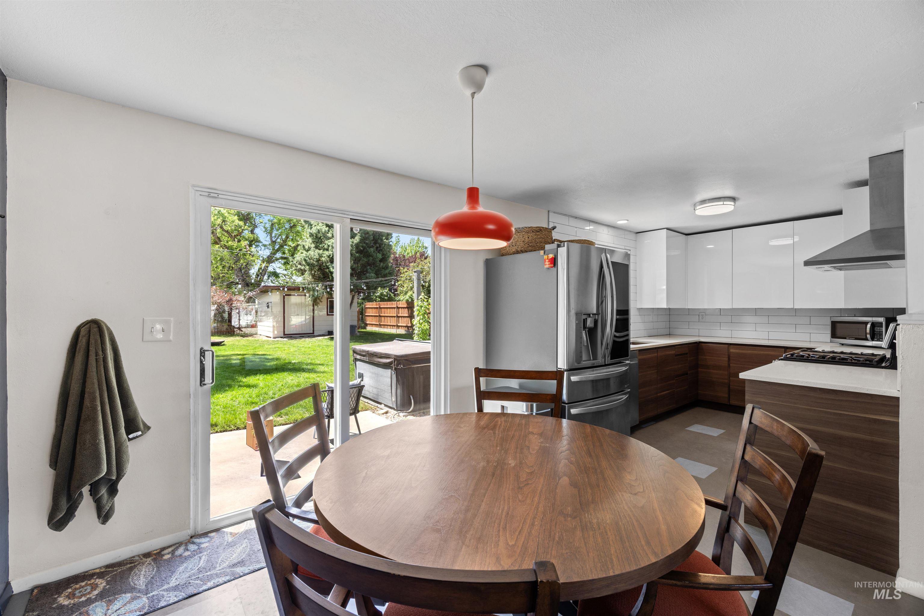 1929 W Bedford, Boise, Idaho 83705, 3 Bedrooms, 2 Bathrooms, Residential For Sale, Price $550,000,MLS 98986170