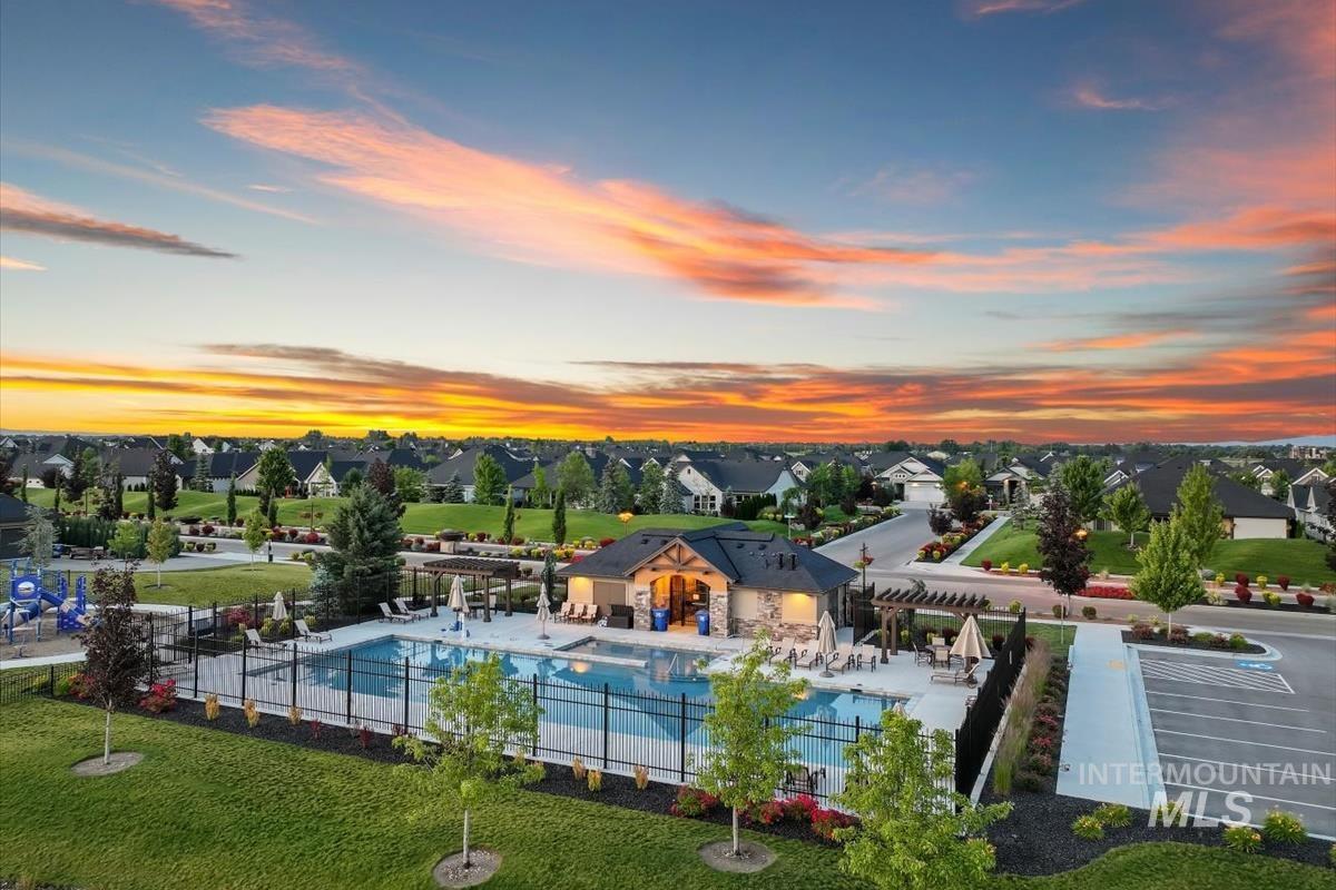 5948 W Hamm Ln, Eagle, Idaho 83616, 3 Bedrooms, 2 Bathrooms, Residential For Sale, Price $589,900, 98986173