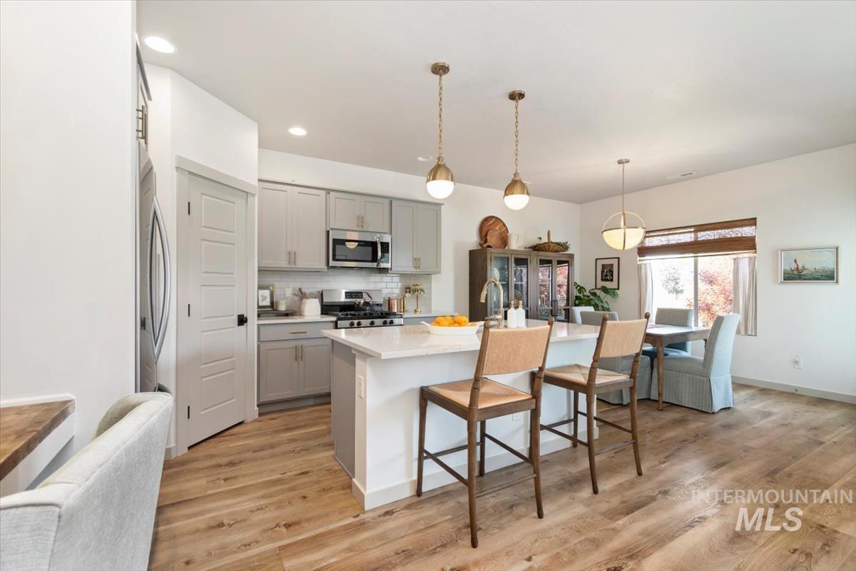 5948 W Hamm Ln, Eagle, Idaho 83616, 3 Bedrooms, 2 Bathrooms, Residential For Sale, Price $589,900, 98986173