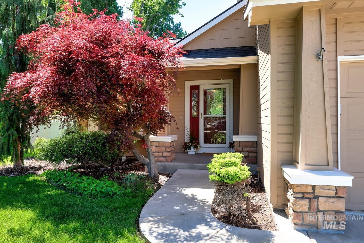 434 S Malachite Ave, Meridian, Idaho 83642, 4 Bedrooms, 2.5 Bathrooms, Residential For Sale, Price $540,000,MLS 98986177