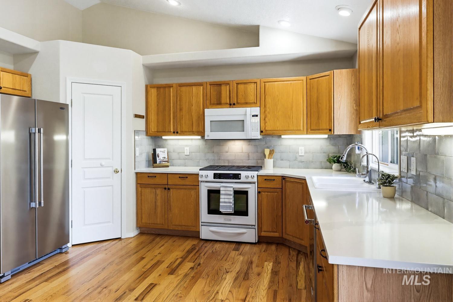 434 S Malachite Ave, Meridian, Idaho 83642, 4 Bedrooms, 2.5 Bathrooms, Residential For Sale, Price $540,000,MLS 98986177