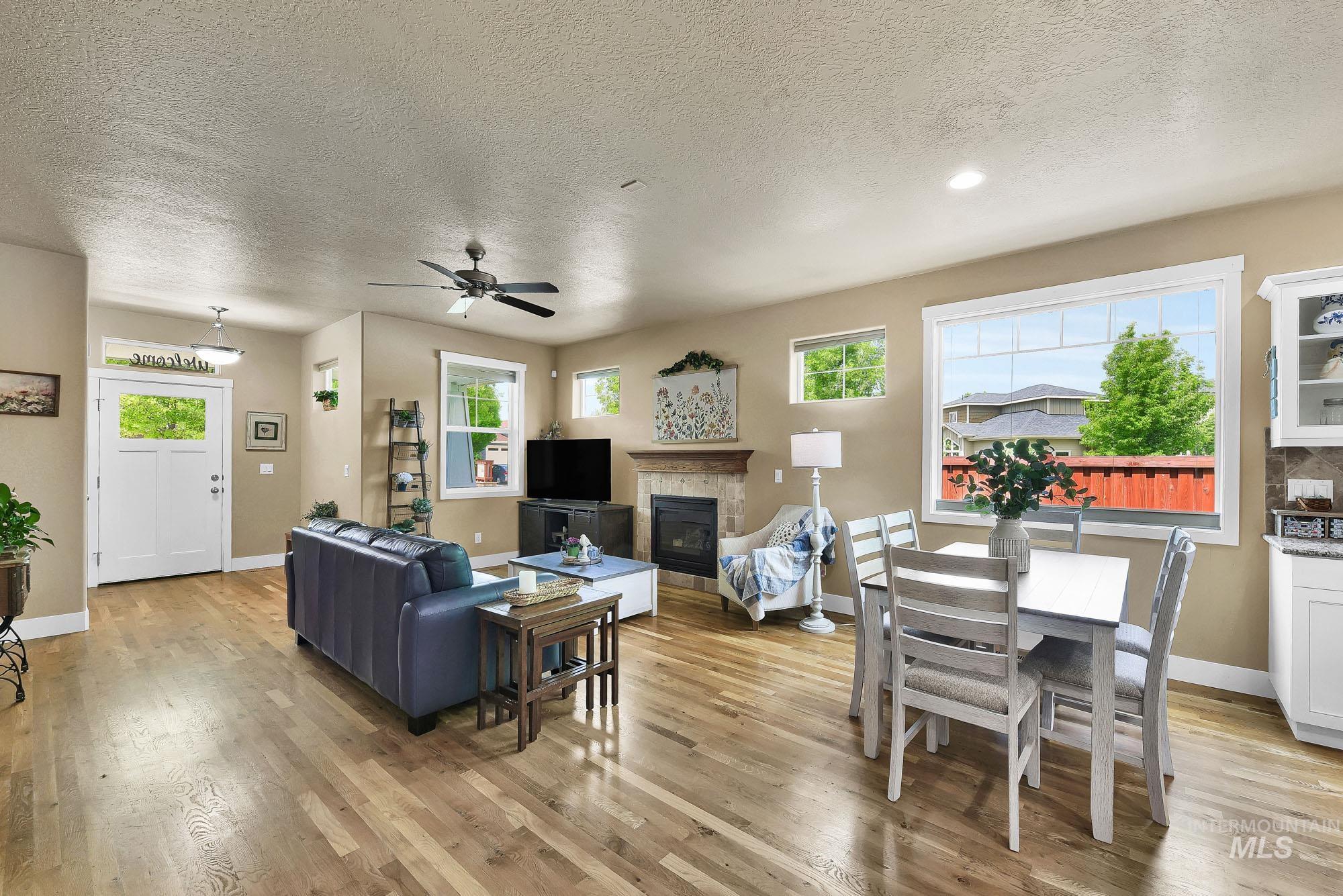 6650 S Red Shine Way, Boise, Idaho 83709, 3 Bedrooms, 2.5 Bathrooms, Residential For Sale, Price $549,000, 98986179