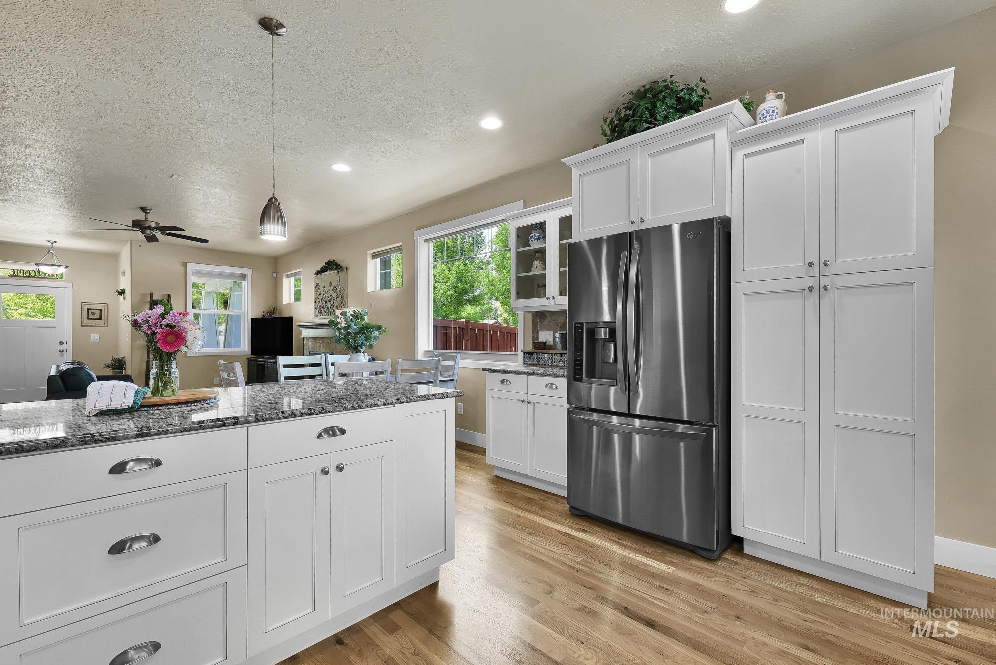 6650 S Red Shine Way, Boise, Idaho 83709, 3 Bedrooms, 2.5 Bathrooms, Residential For Sale, Price $549,000, 98986179