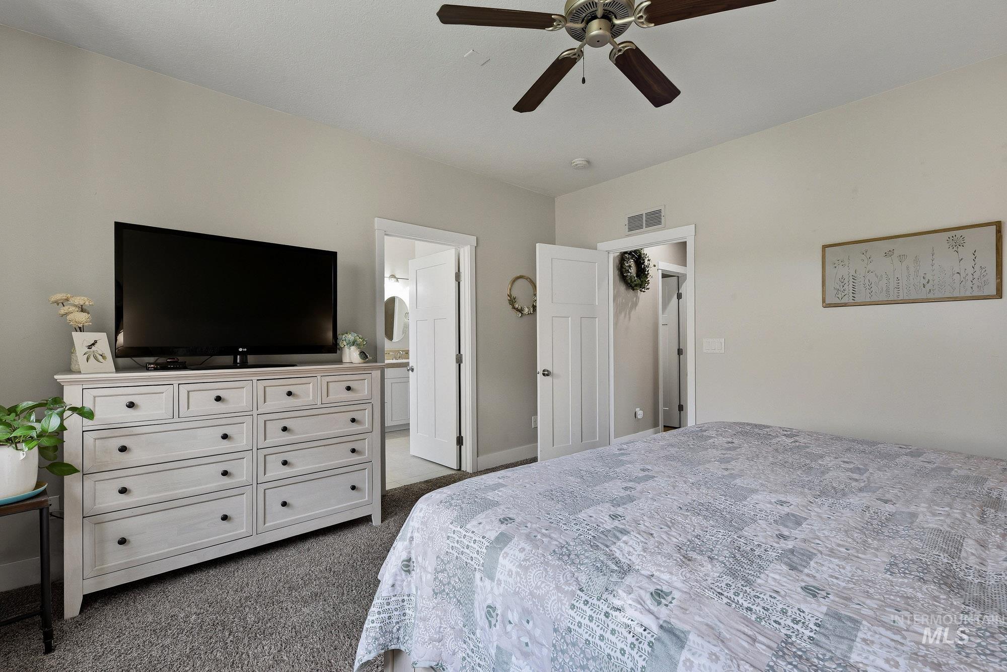 6650 S Red Shine Way, Boise, Idaho 83709, 3 Bedrooms, 2.5 Bathrooms, Residential For Sale, Price $549,000, 98986179