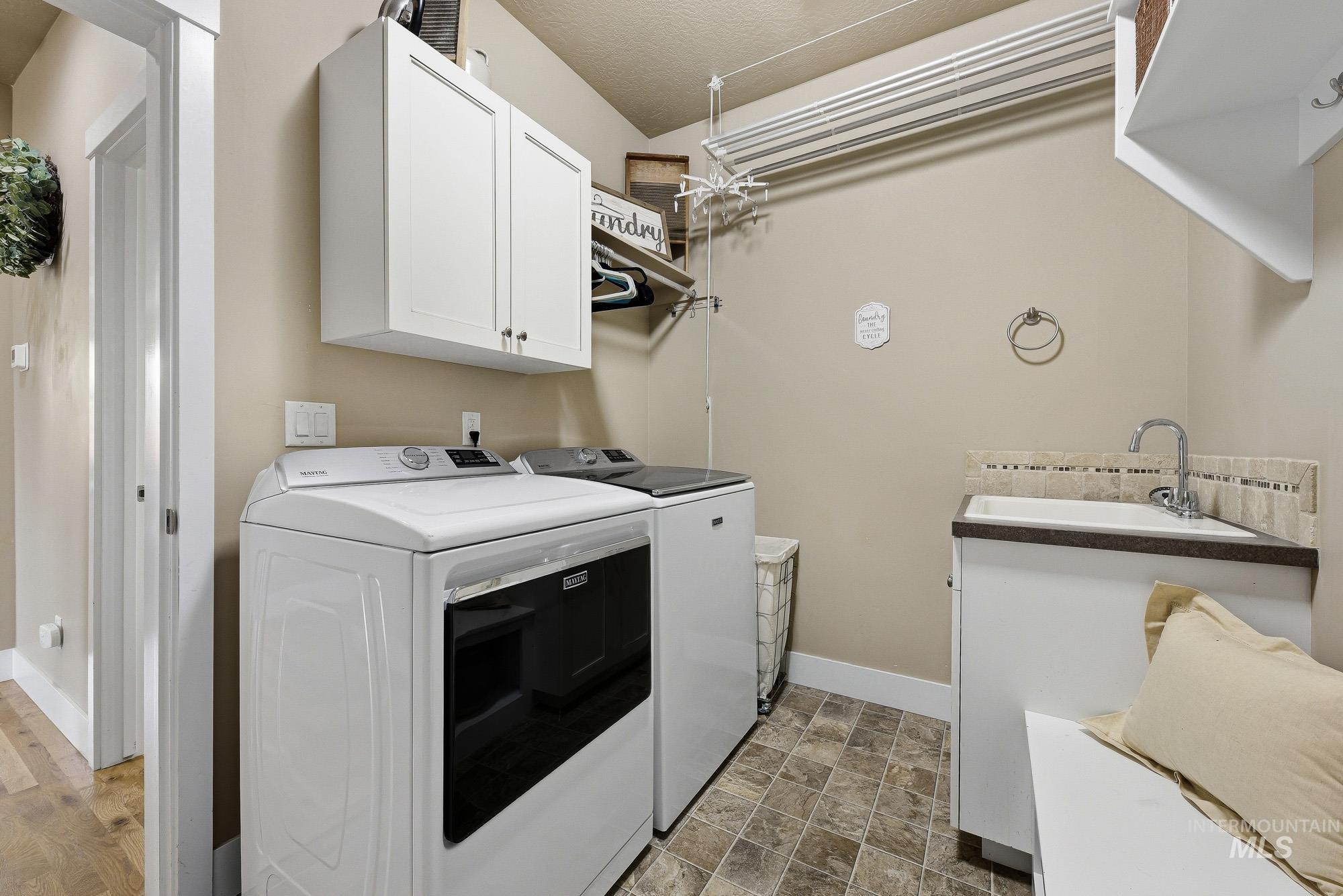 6650 S Red Shine Way, Boise, Idaho 83709, 3 Bedrooms, 2.5 Bathrooms, Residential For Sale, Price $549,000, 98986179
