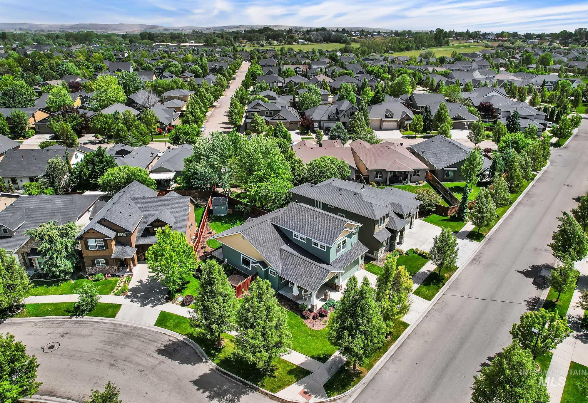 6650 S Red Shine Way, Boise, Idaho 83709, 3 Bedrooms, 2.5 Bathrooms, Residential For Sale, Price $549,000, 98986179