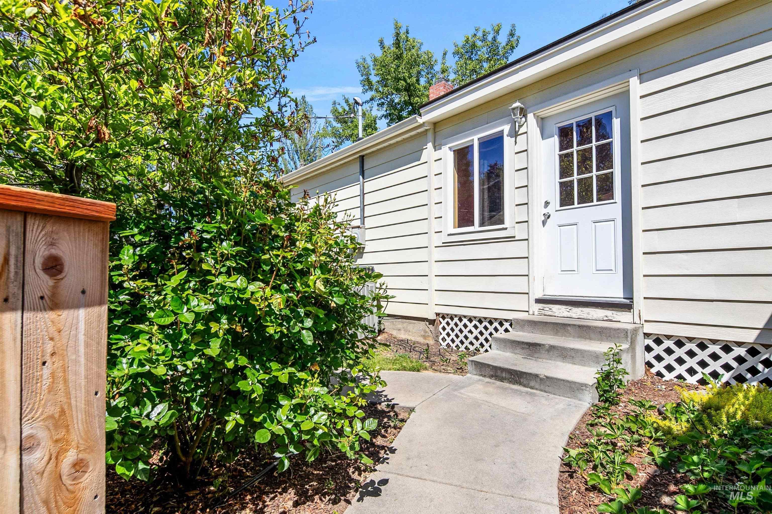 723 S Opal Street, Boise, Idaho 83705, 4 Bedrooms, 2 Bathrooms, Residential For Sale, Price $599,900, 98986180