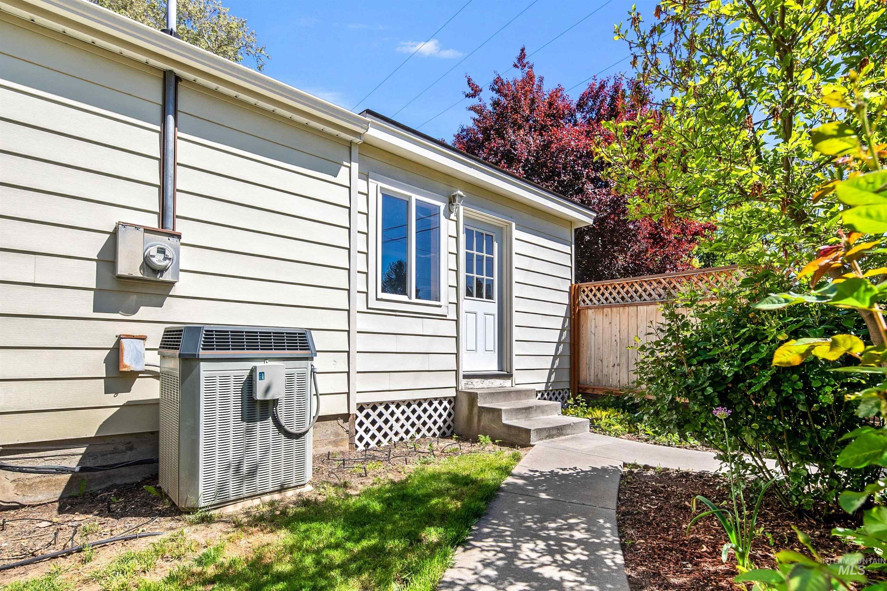 723 S Opal Street, Boise, Idaho 83705, 4 Bedrooms, 2 Bathrooms, Residential For Sale, Price $599,900, 98986180