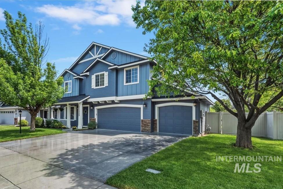 11325 W Cumberland River Drive, Nampa, Idaho 83686, 4 Bedrooms, 2.5 Bathrooms, Residential For Sale, Price $464,900,MLS 98986181