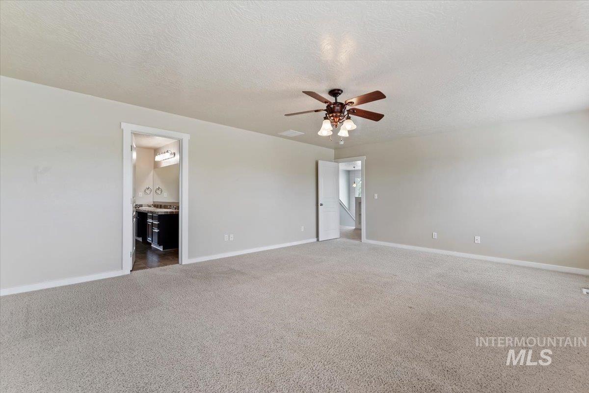 11325 W Cumberland River Drive, Nampa, Idaho 83686, 4 Bedrooms, 2.5 Bathrooms, Residential For Sale, Price $464,900,MLS 98986181