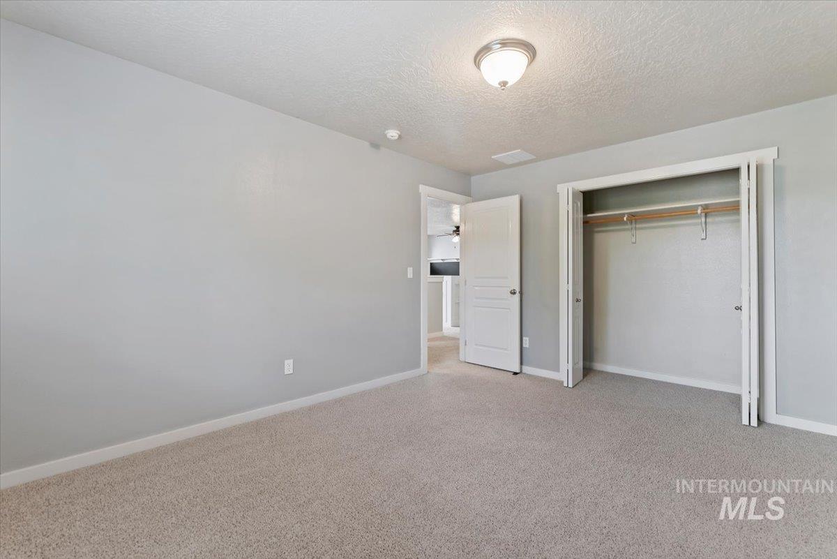 11325 W Cumberland River Drive, Nampa, Idaho 83686, 4 Bedrooms, 2.5 Bathrooms, Residential For Sale, Price $464,900,MLS 98986181