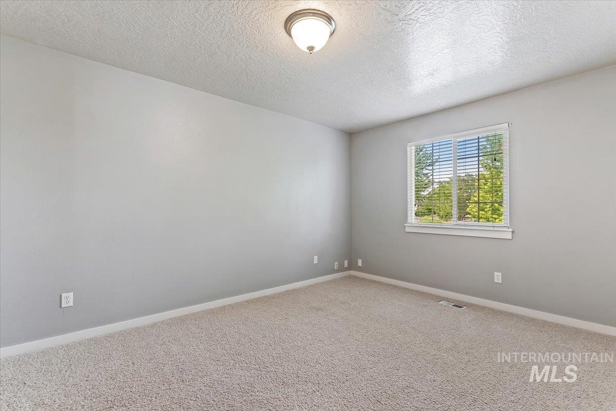 11325 W Cumberland River Drive, Nampa, Idaho 83686, 4 Bedrooms, 2.5 Bathrooms, Residential For Sale, Price $464,900,MLS 98986181