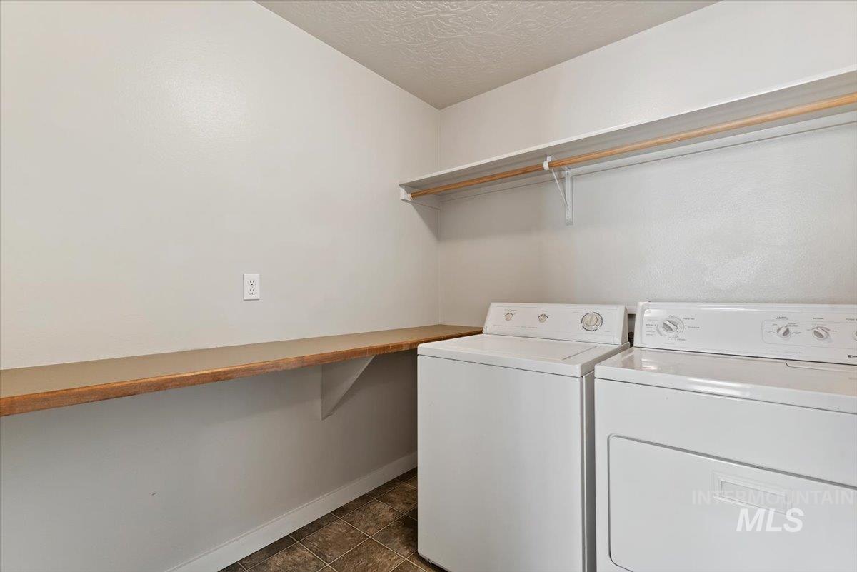 11325 W Cumberland River Drive, Nampa, Idaho 83686, 4 Bedrooms, 2.5 Bathrooms, Residential For Sale, Price $464,900,MLS 98986181