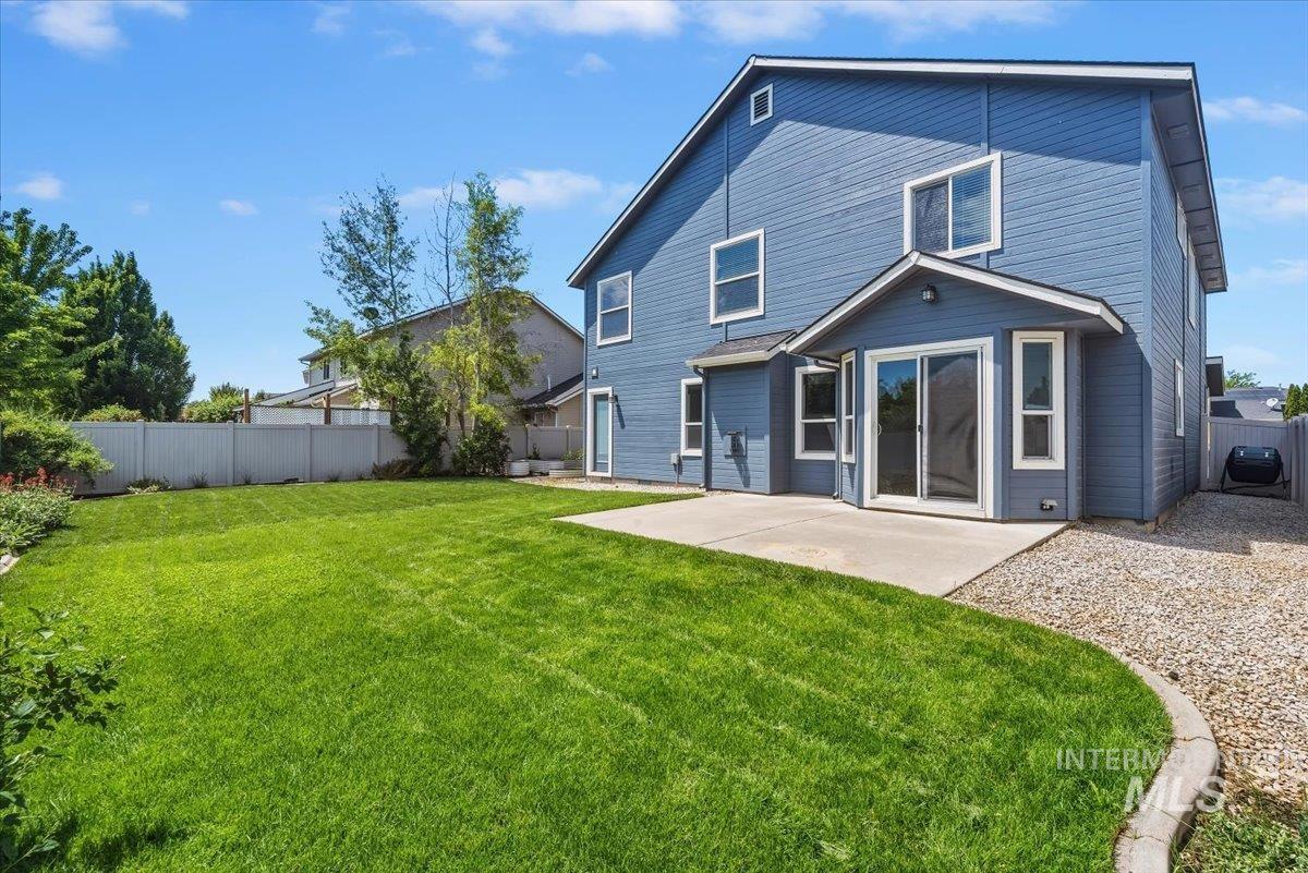 11325 W Cumberland River Drive, Nampa, Idaho 83686, 4 Bedrooms, 2.5 Bathrooms, Residential For Sale, Price $464,900,MLS 98986181