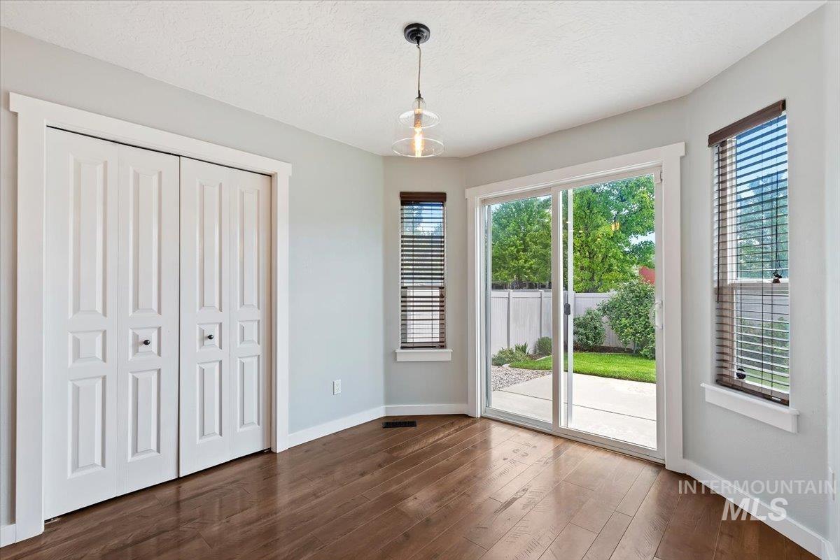 11325 W Cumberland River Drive, Nampa, Idaho 83686, 4 Bedrooms, 2.5 Bathrooms, Residential For Sale, Price $464,900,MLS 98986181