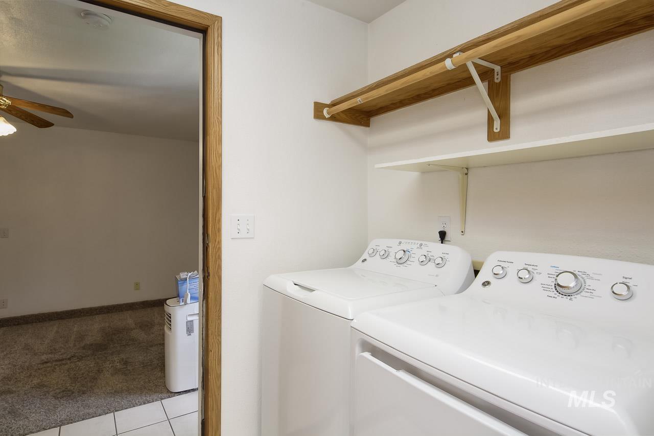 1465 E Buchman Ct, Meridian, Idaho 83642, 3 Bedrooms, 2 Bathrooms, Residential For Sale, Price $360,000,MLS 98986185