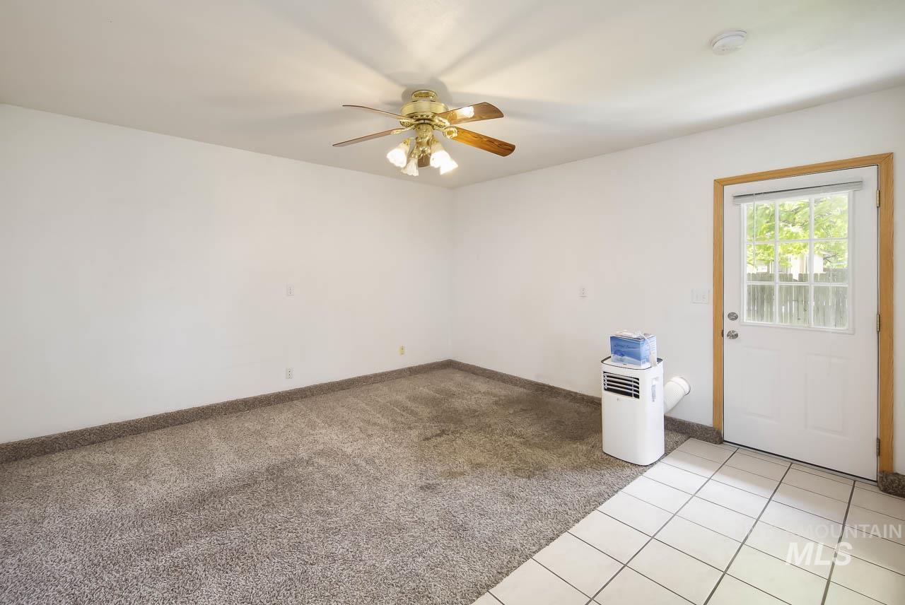 1465 E Buchman Ct, Meridian, Idaho 83642, 3 Bedrooms, 2 Bathrooms, Residential For Sale, Price $360,000,MLS 98986185