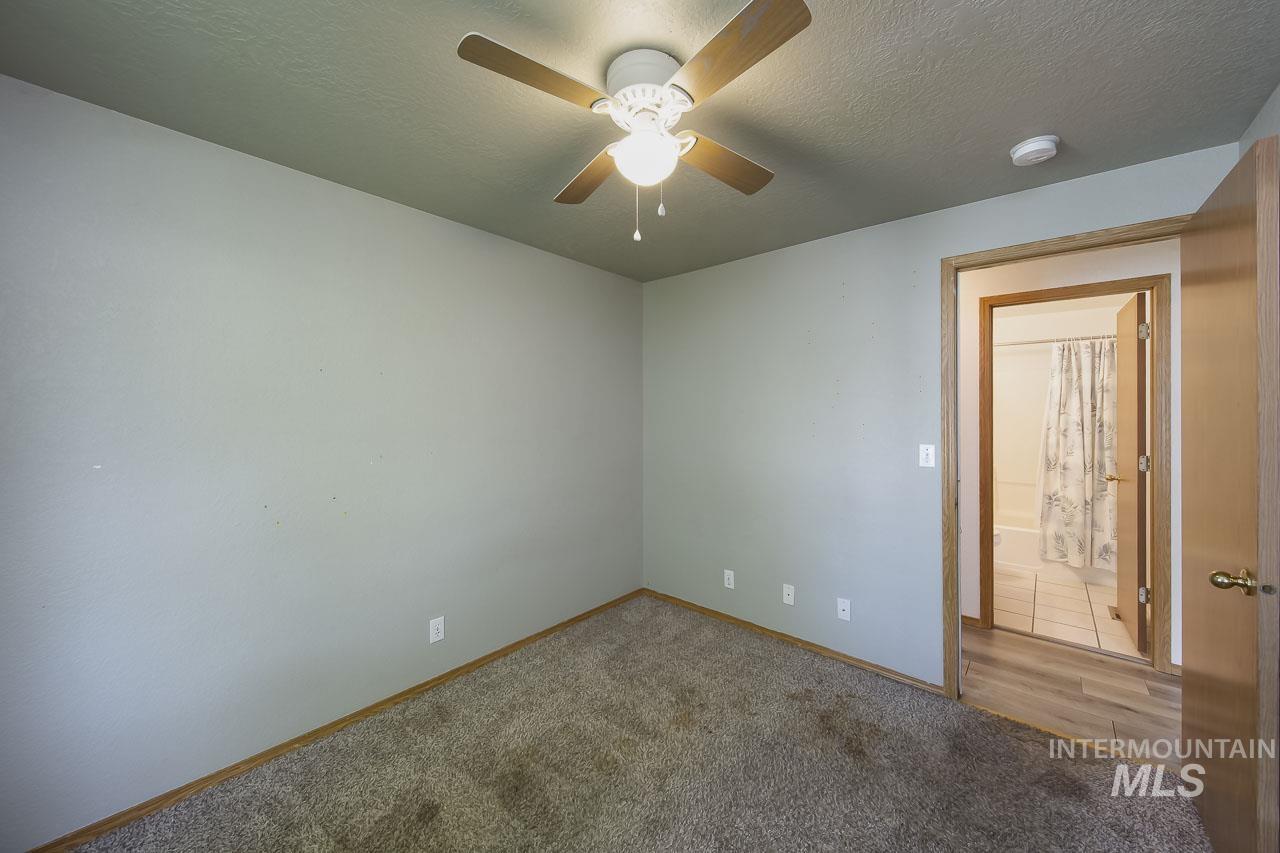 1465 E Buchman Ct, Meridian, Idaho 83642, 3 Bedrooms, 2 Bathrooms, Residential For Sale, Price $360,000,MLS 98986185