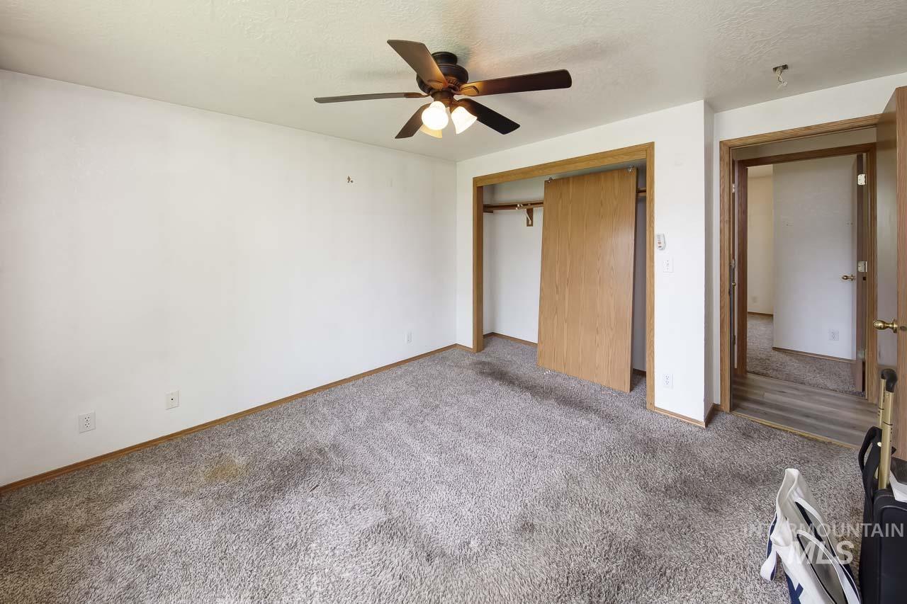 1465 E Buchman Ct, Meridian, Idaho 83642, 3 Bedrooms, 2 Bathrooms, Residential For Sale, Price $360,000,MLS 98986185