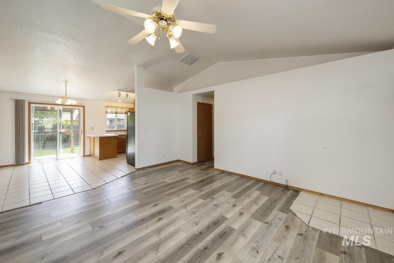 1465 E Buchman Ct, Meridian, Idaho 83642, 3 Bedrooms, 2 Bathrooms, Residential For Sale, Price $360,000,MLS 98986185