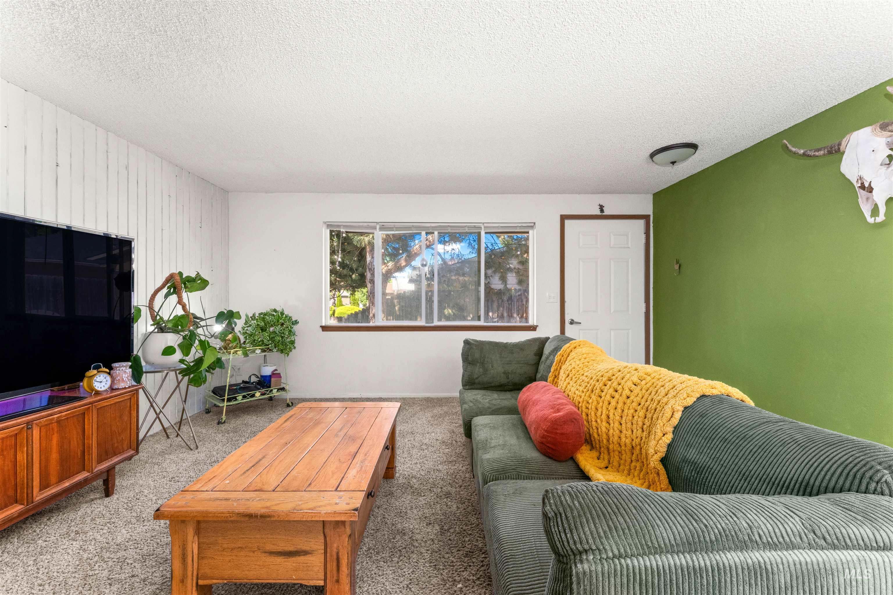 304 W Woodvine Ct, Boise, Idaho 83706, 3 Bedrooms, 1 Bathroom, Residential For Sale, Price $415,000,MLS 98986187
