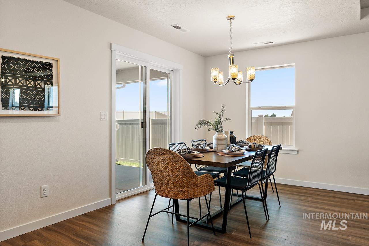 17581 Moon Ridge Pl, Nampa, Idaho 83687, 3 Bedrooms, 2 Bathrooms, Residential For Sale, Price $424,990,MLS 98986192