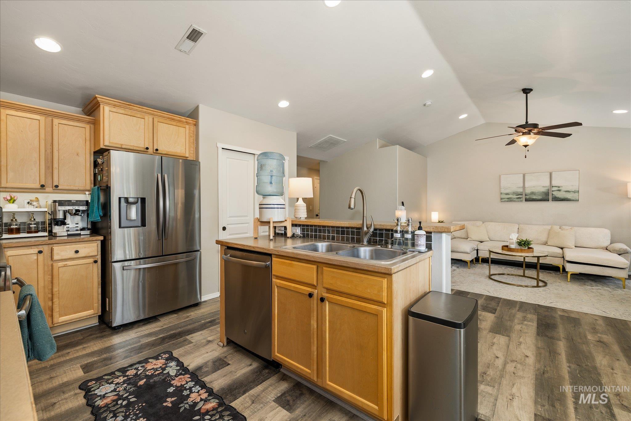 1305 W Tacola St., Nampa, Idaho 83651, 3 Bedrooms, 2 Bathrooms, Residential For Sale, Price $369,000, 98986196