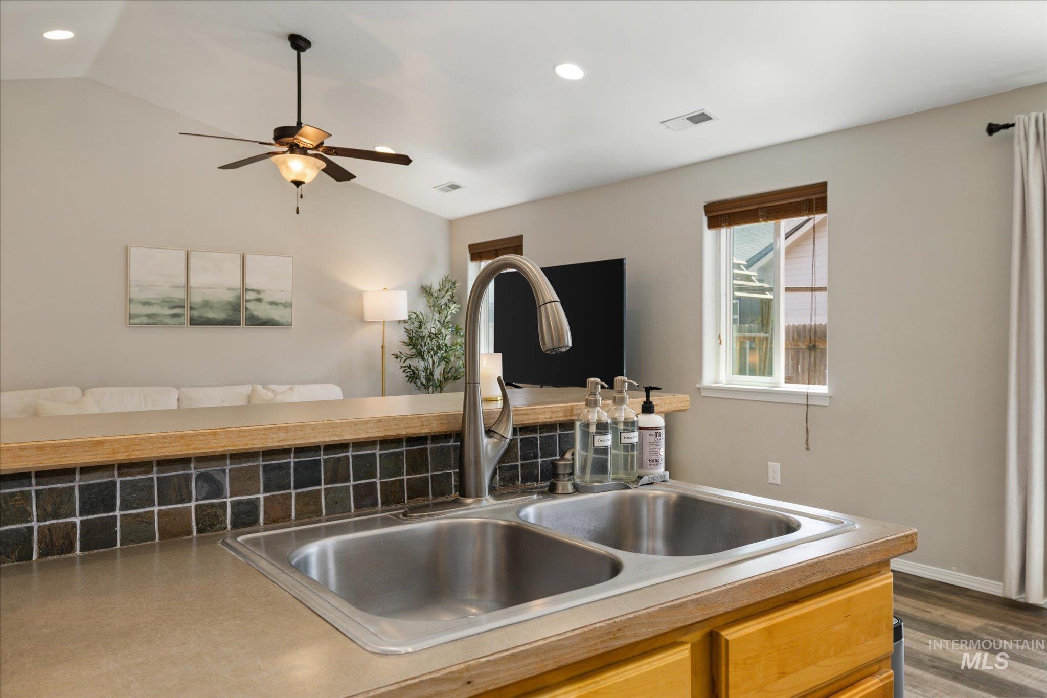 1305 W Tacola St., Nampa, Idaho 83651, 3 Bedrooms, 2 Bathrooms, Residential For Sale, Price $369,000, 98986196