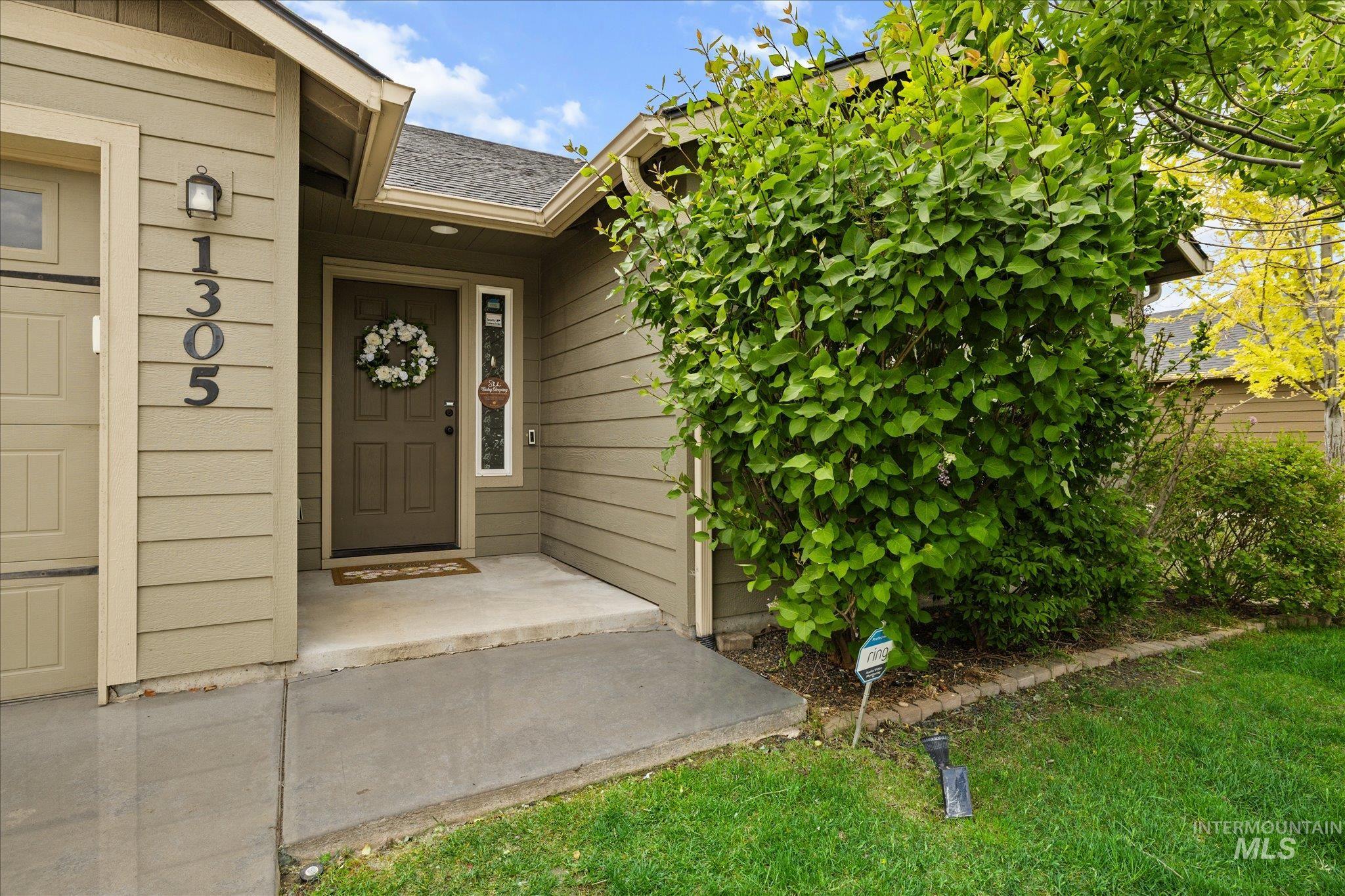 1305 W Tacola St., Nampa, Idaho 83651, 3 Bedrooms, 2 Bathrooms, Residential For Sale, Price $369,000, 98986196