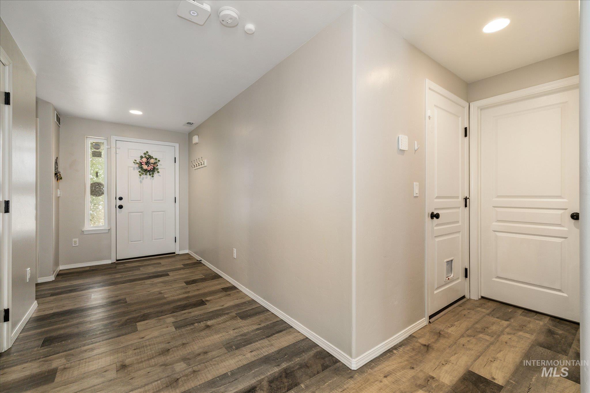 1305 W Tacola St., Nampa, Idaho 83651, 3 Bedrooms, 2 Bathrooms, Residential For Sale, Price $369,000, 98986196
