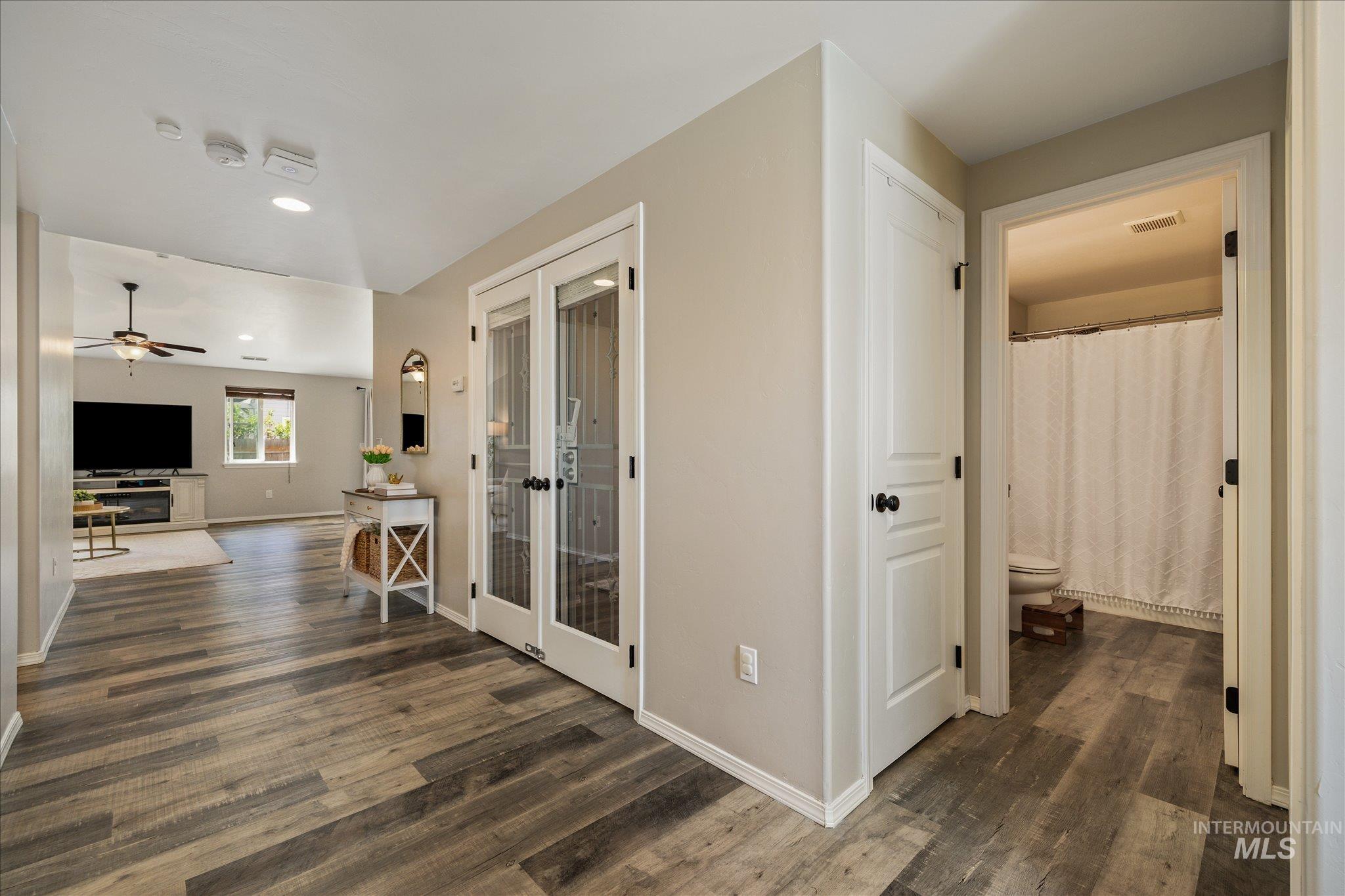 1305 W Tacola St., Nampa, Idaho 83651, 3 Bedrooms, 2 Bathrooms, Residential For Sale, Price $369,000, 98986196
