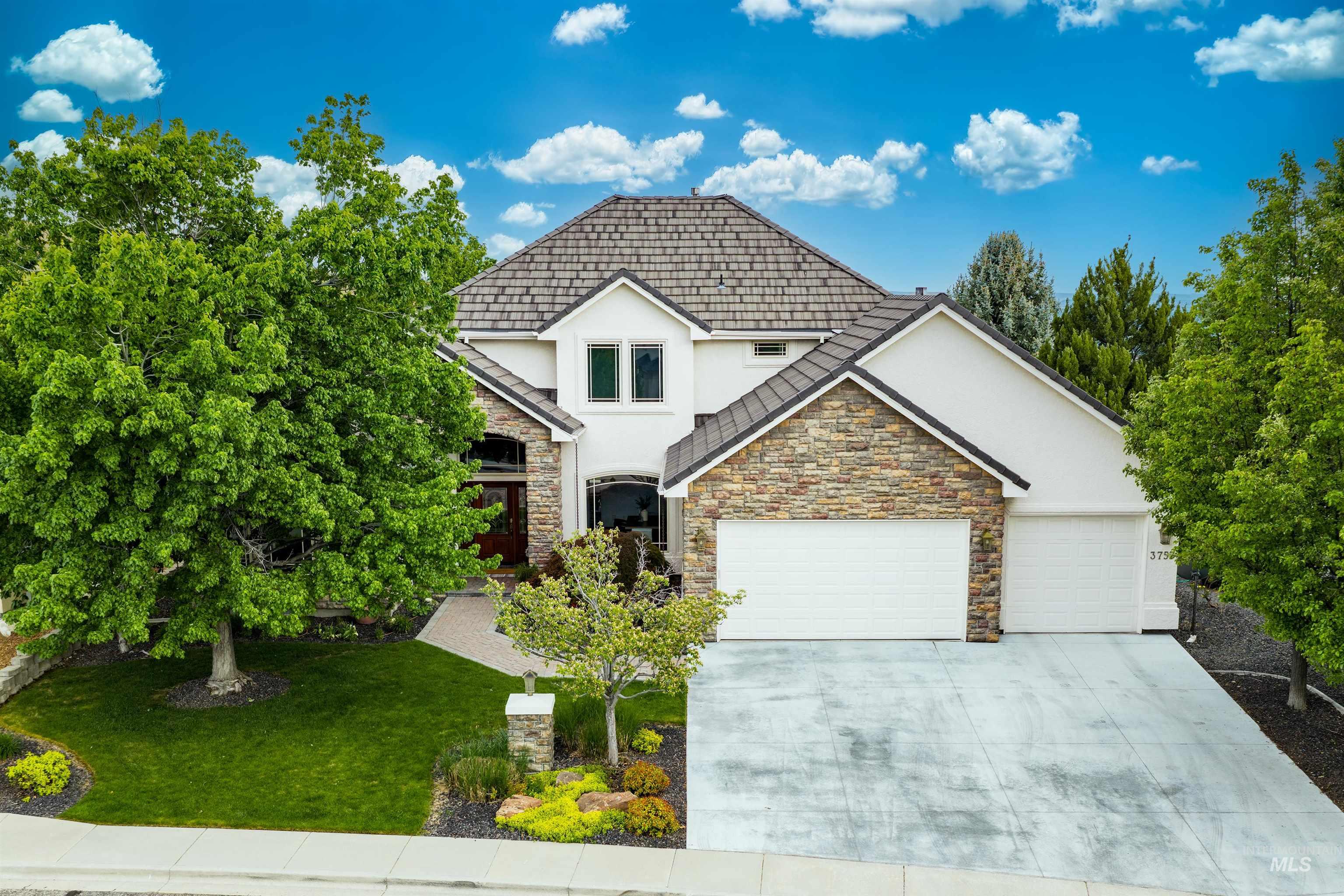 3757 W Quail Hollow Ct, Boise, Idaho 83703-3869, 4 Bedrooms, 3.5 Bathrooms, Residential For Sale, Price $1,359,900, 98986198