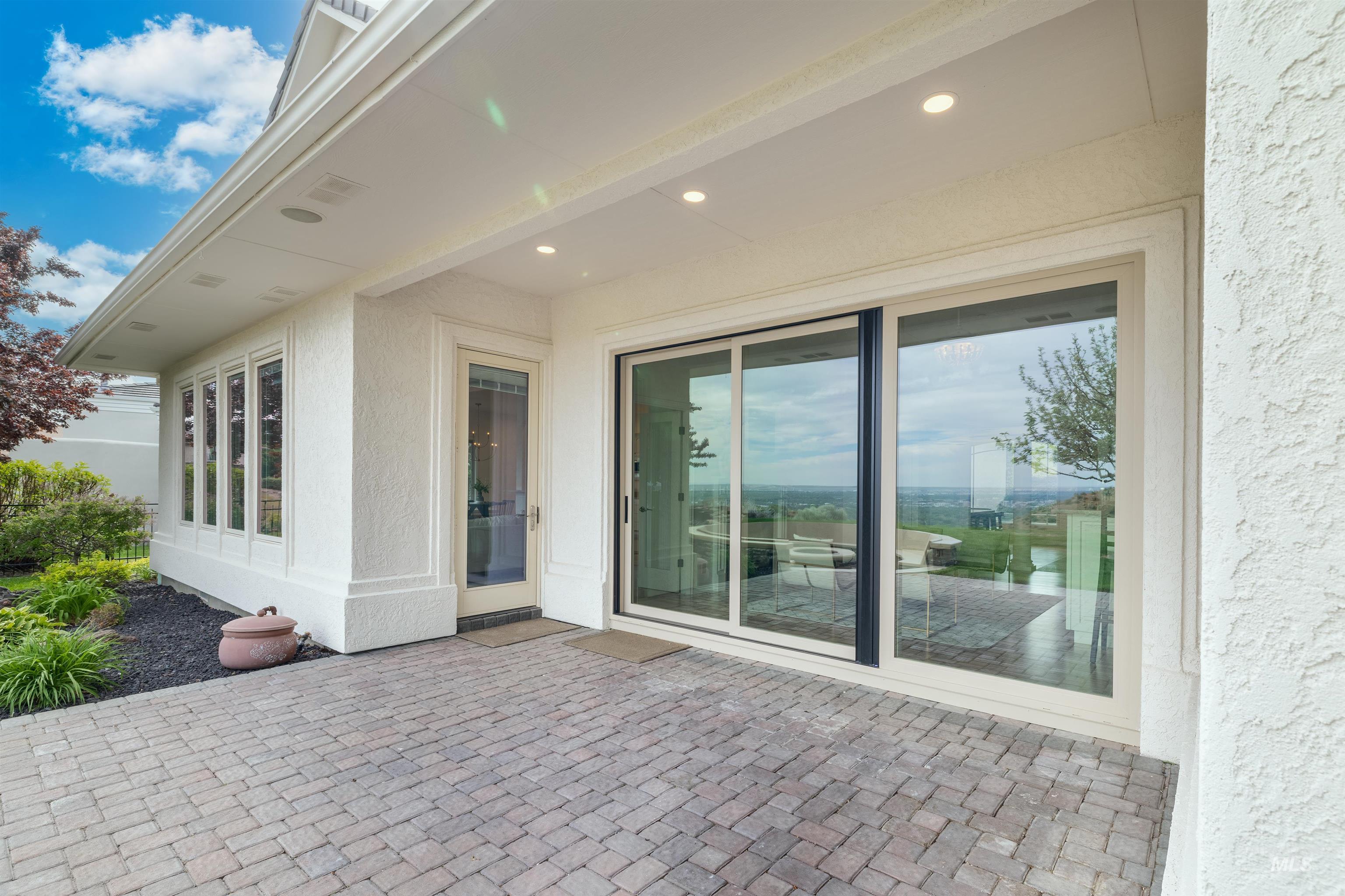 3757 W Quail Hollow Ct, Boise, Idaho 83703-3869, 4 Bedrooms, 3.5 Bathrooms, Residential For Sale, Price $1,359,900, 98986198