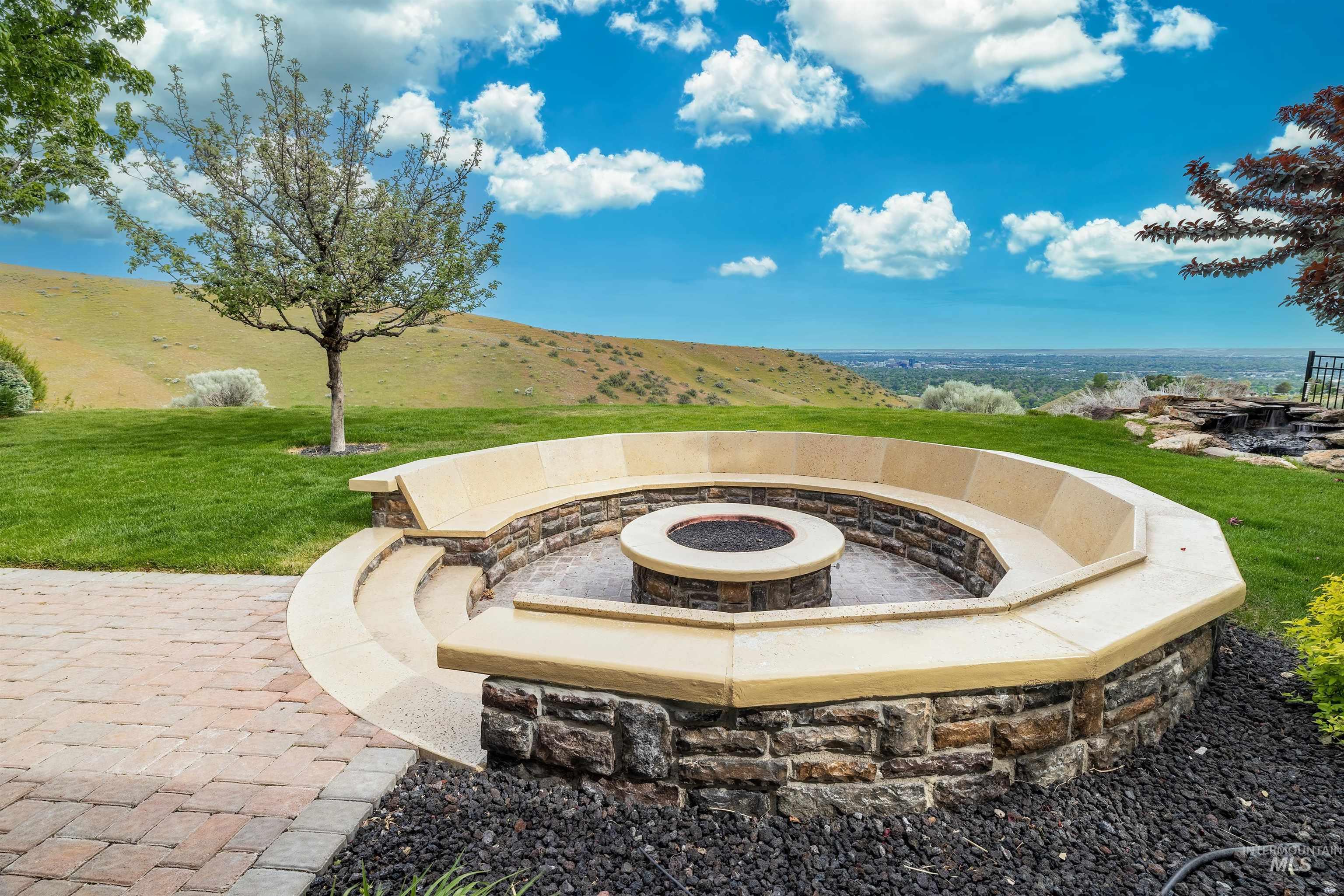 3757 W Quail Hollow Ct, Boise, Idaho 83703-3869, 4 Bedrooms, 3.5 Bathrooms, Residential For Sale, Price $1,359,900, 98986198