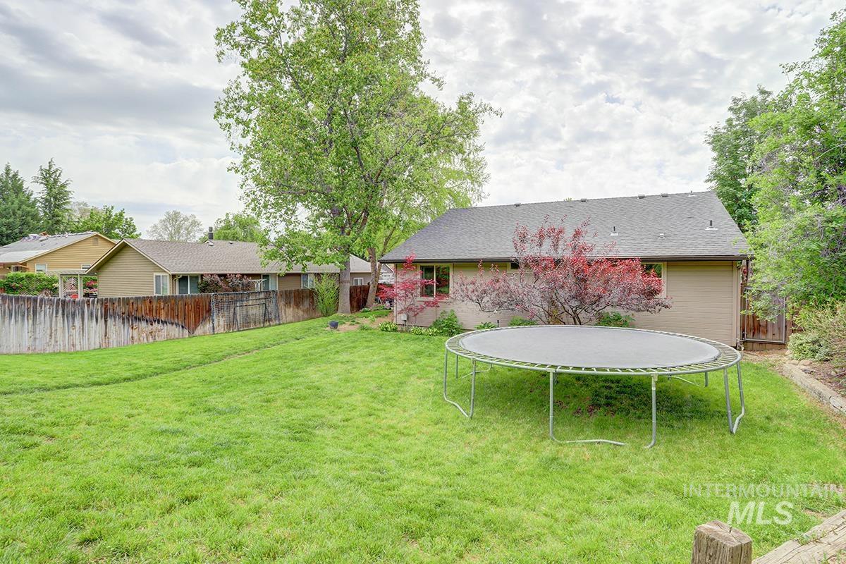 398 Mango Dr, Eagle, Idaho 83616-5120, 3 Bedrooms, 2 Bathrooms, Residential For Sale, Price $539,900, 98986200