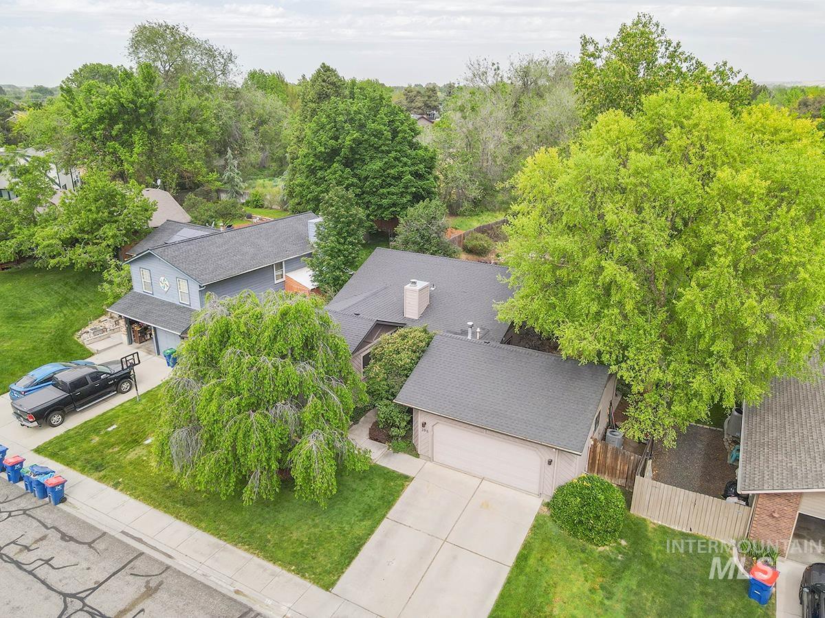 398 Mango Dr, Eagle, Idaho 83616-5120, 3 Bedrooms, 2 Bathrooms, Residential For Sale, Price $539,900, 98986200