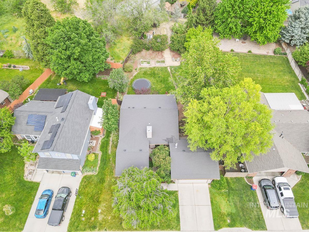 398 Mango Dr, Eagle, Idaho 83616-5120, 3 Bedrooms, 2 Bathrooms, Residential For Sale, Price $539,900, 98986200